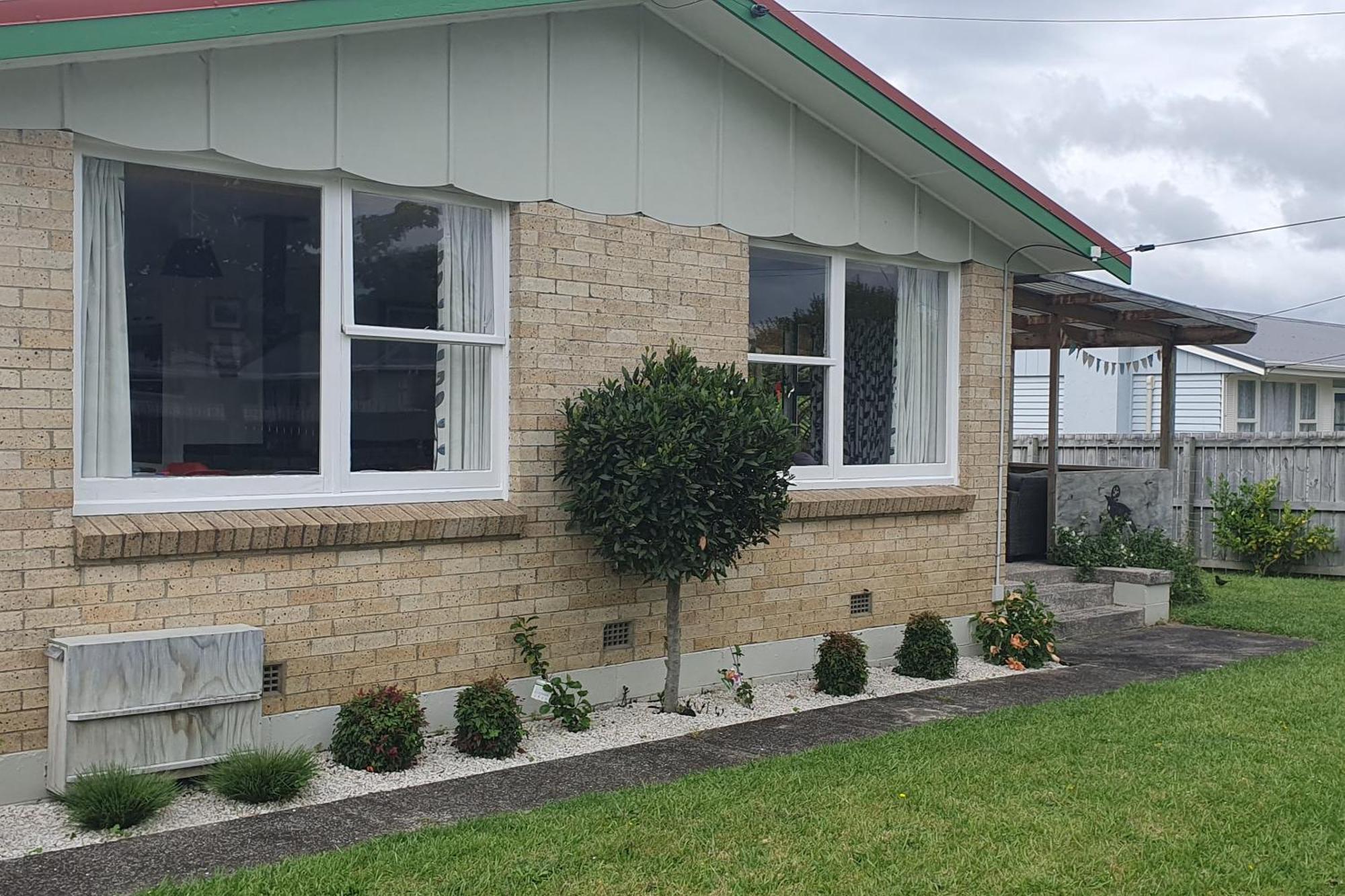 Sunny Room On Thomas Waihi Exterior photo